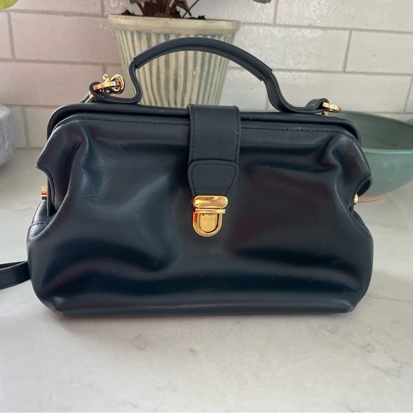 Linjer Navy Leather Crossbody Doctor Style Bag w/ Gold Hardware - Picture 2 of 11